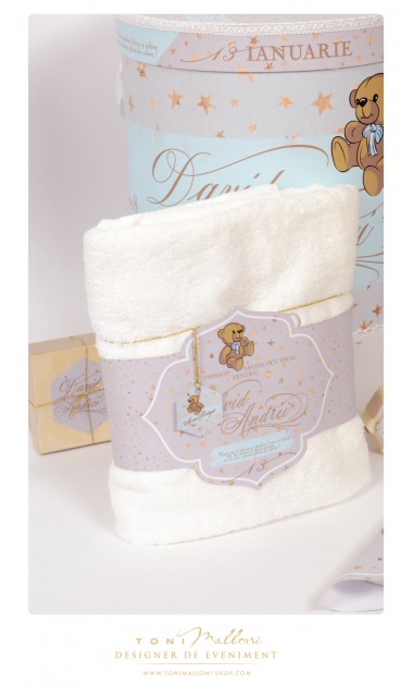 Trusou de botez brodat pentru baieti cu ursuleti si stele aurii, Tiny Teddy Bear 9